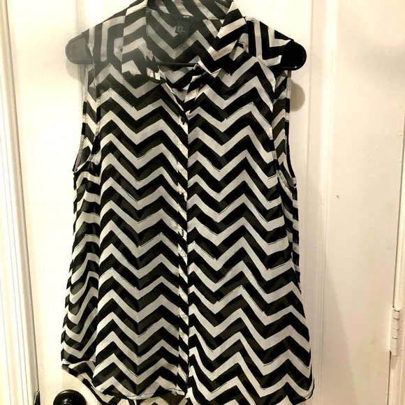 H&M sheer blouse size 12 - Picture 1 of 3